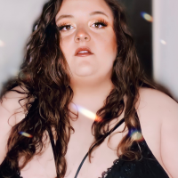 bombshell-elle