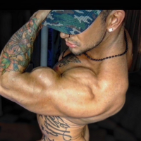johnny08264379